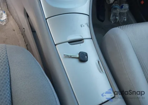 2005 Toyota Highlander V6 from USA, damaged, VIN JTEDP21AX50068616